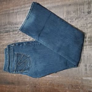 Silver Jeans, Tuesday